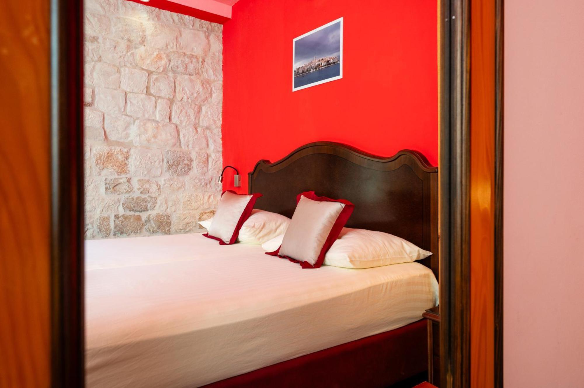 Heritage Hotel Tragos Trogir Luaran gambar